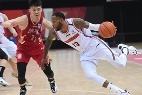 阿尔瓦雷斯双响 马竞4-2巴拉多利德距榜首7分